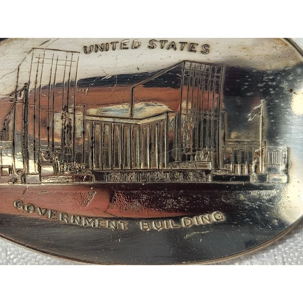 1939 New York World's Fair Silverplate spoon Government Building Collectible